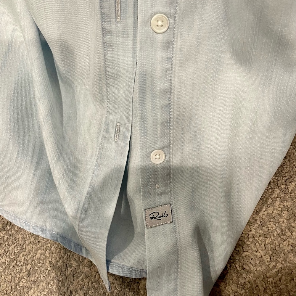 Rails Button Down Chambray Size L - image 7